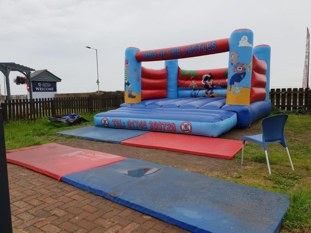 Holiday Home In Lyons Robin Hood Holiday Park Meliden ภายนอก รูปภาพ
